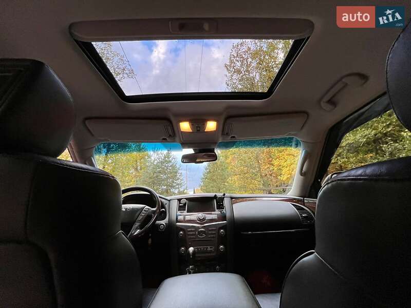 Внедорожник / Кроссовер Infiniti QX56 2010 в Львове