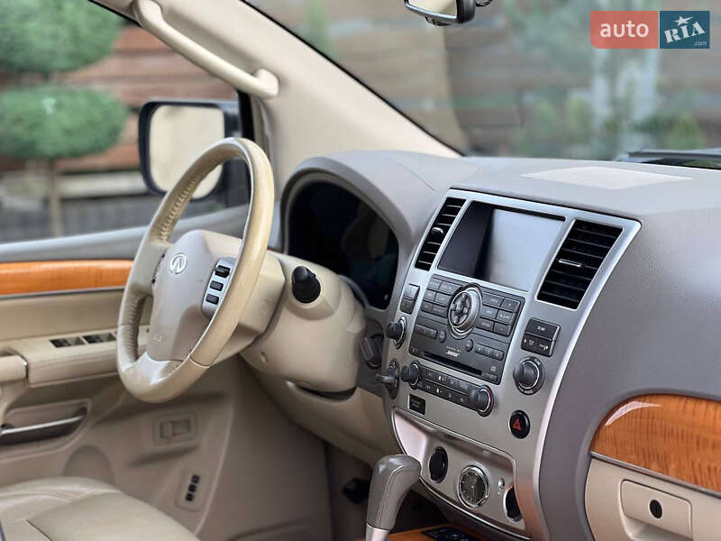 Внедорожник / Кроссовер Infiniti QX56 2009 в Ужгороде