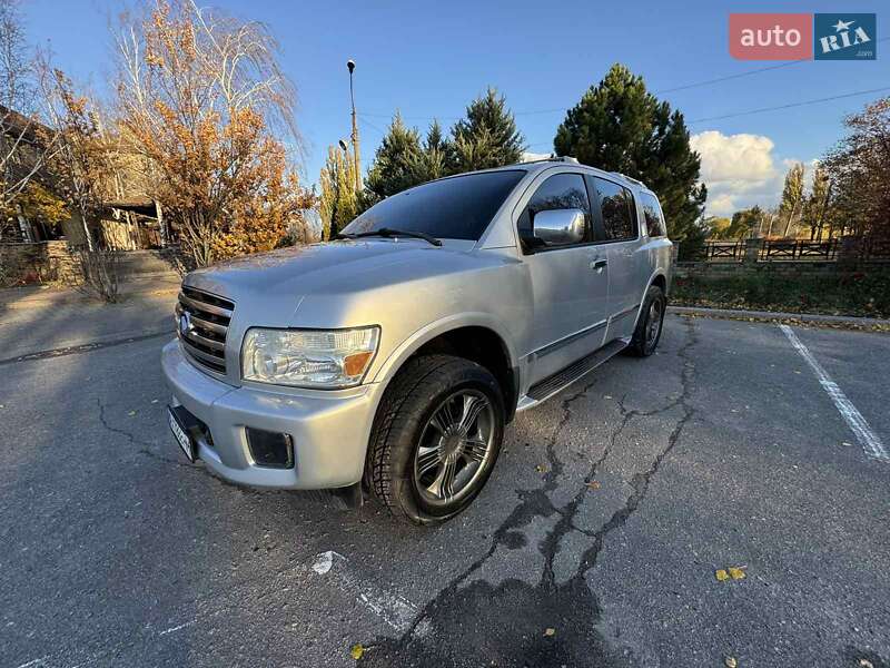 Внедорожник / Кроссовер Infiniti QX56 2004 в Харькове