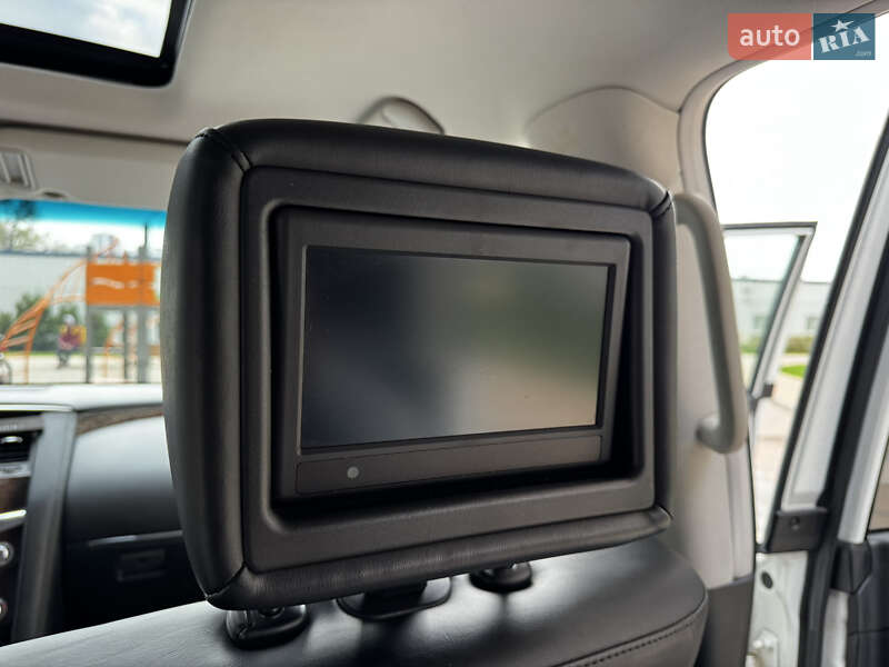 Внедорожник / Кроссовер Infiniti QX56 2011 в Киеве