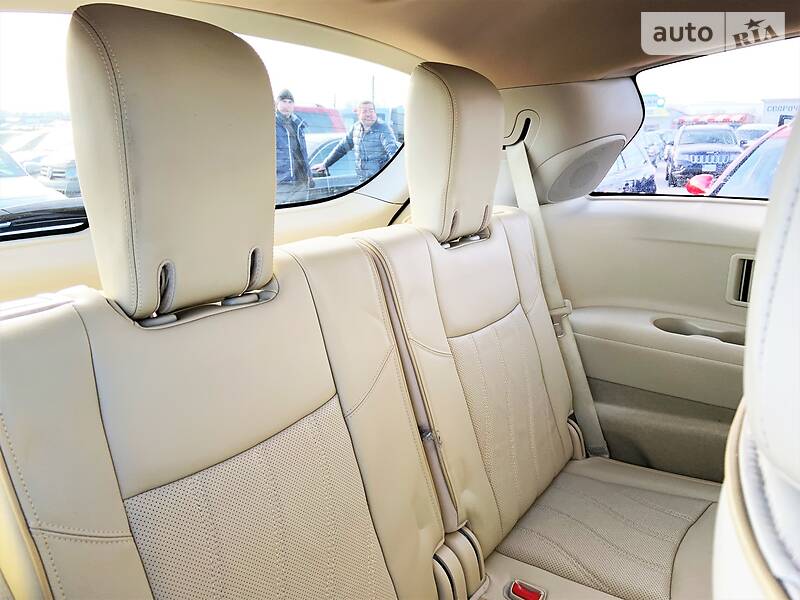 Позашляховик / Кросовер Infiniti QX60 2014 в Чернівцях