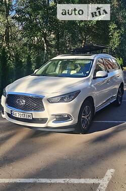 Внедорожник / Кроссовер Infiniti QX60 2018 в Киеве