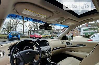 Внедорожник / Кроссовер Infiniti QX60 2017 в 