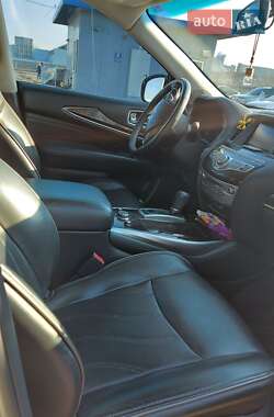 Внедорожник / Кроссовер Infiniti QX60 2015 в 