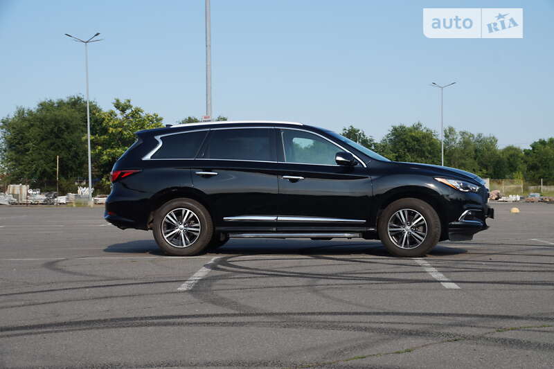 Внедорожник / Кроссовер Infiniti QX60 2018 в Днепре