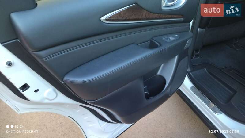 Внедорожник / Кроссовер Infiniti QX60 2015 в Броварах