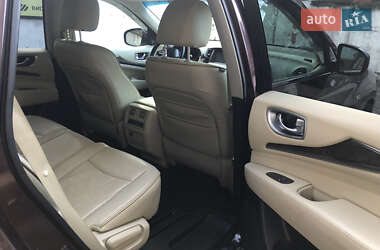 Внедорожник / Кроссовер Infiniti QX60 2015 в 