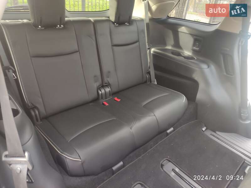 Внедорожник / Кроссовер Infiniti QX60 2019 в Киеве