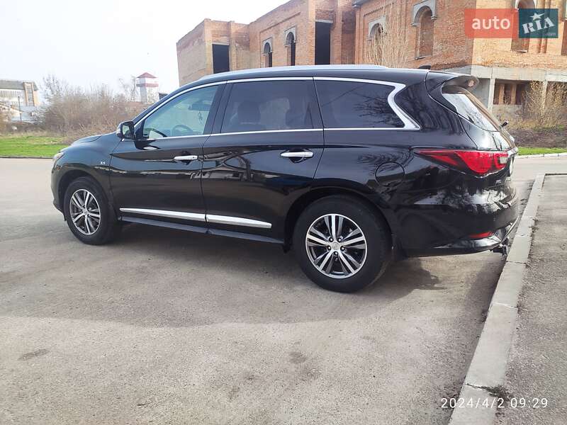 Внедорожник / Кроссовер Infiniti QX60 2019 в Киеве