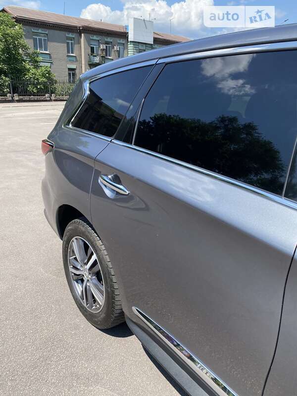 Внедорожник / Кроссовер Infiniti QX60 2016 в Хмельницком