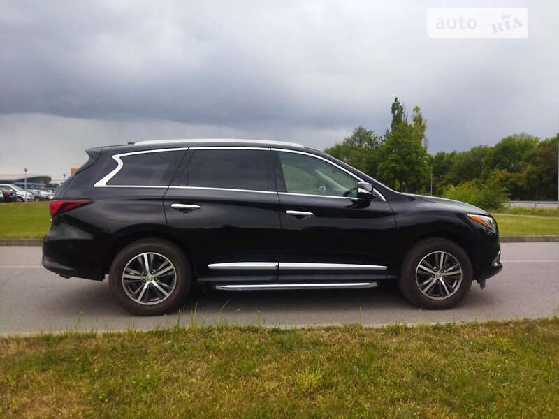 Внедорожник / Кроссовер Infiniti QX60 2018 в Днепре