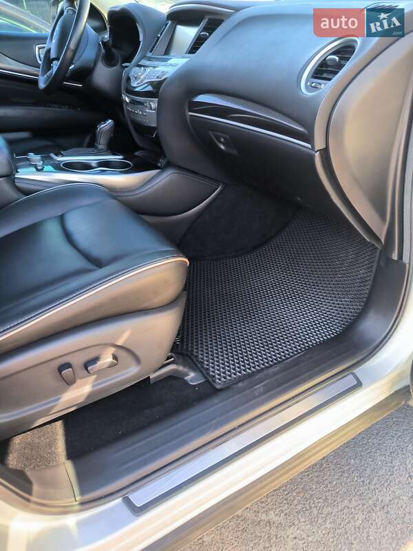 Позашляховик / Кросовер Infiniti QX60 2019 в Полтаві