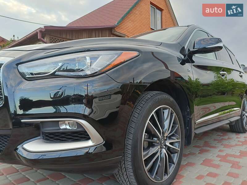 Позашляховик / Кросовер Infiniti QX60 2016 в Києві