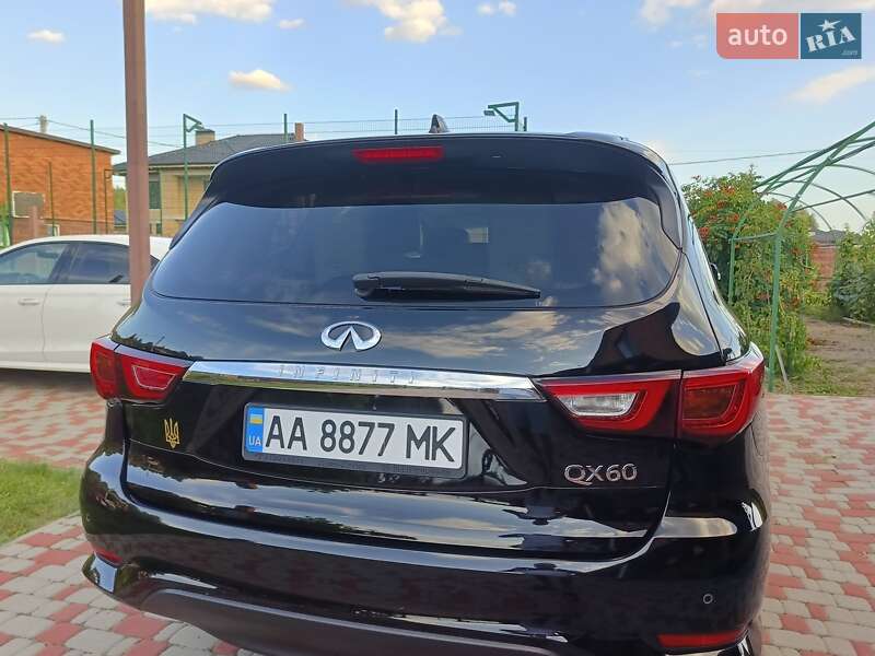 Позашляховик / Кросовер Infiniti QX60 2016 в Києві