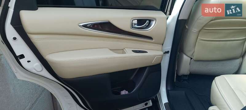 Внедорожник / Кроссовер Infiniti QX60 2017 в Александрие
