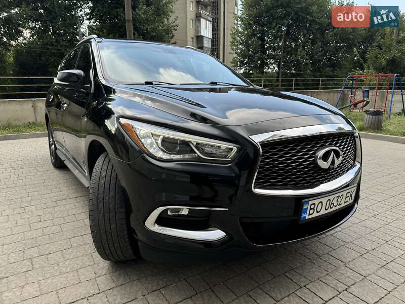 Внедорожник / Кроссовер Infiniti QX60 2016 в Тернополе