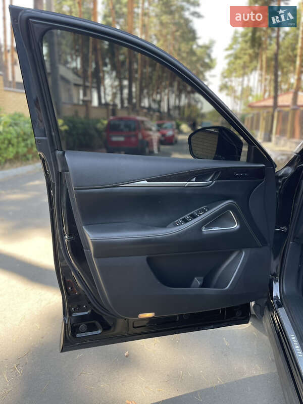 Внедорожник / Кроссовер Infiniti QX60 2022 в Полтаве
