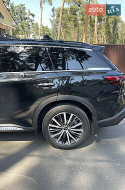 Внедорожник / Кроссовер Infiniti QX60 2022 в 