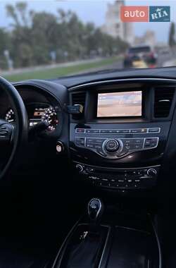 Внедорожник / Кроссовер Infiniti QX60 2016 в 