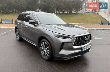 Позашляховик / Кросовер Infiniti QX60 2022 в 