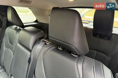 Позашляховик / Кросовер Infiniti QX60 2022 в 