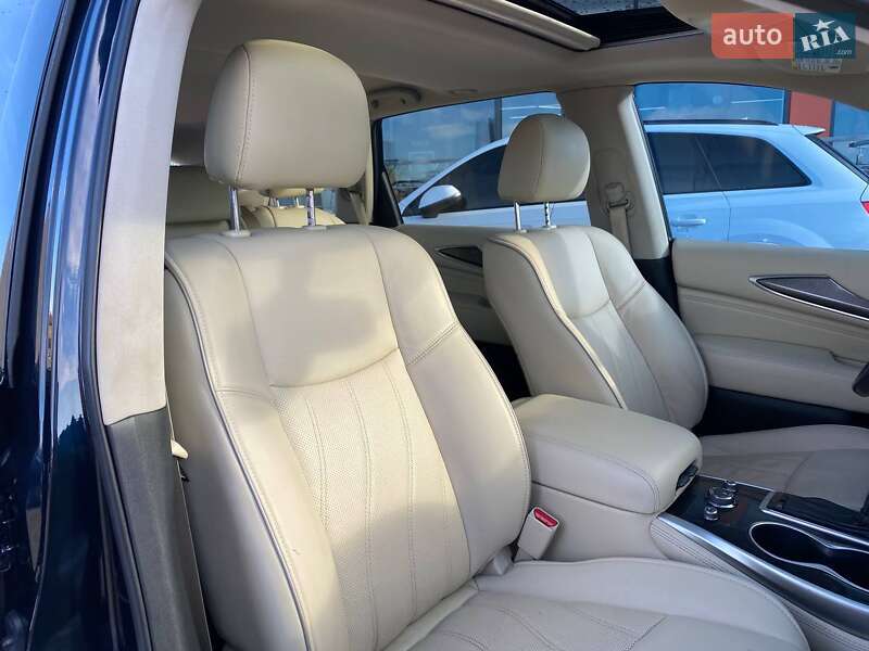 Внедорожник / Кроссовер Infiniti QX60 2018 в Львове