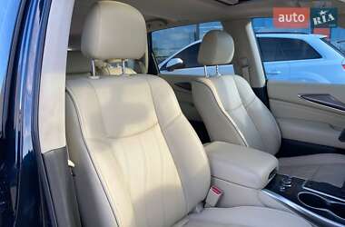 Позашляховик / Кросовер Infiniti QX60 2018 в 