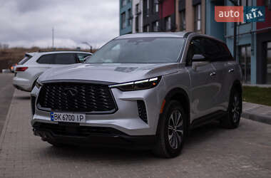 Позашляховик / Кросовер Infiniti QX60 2023 в 