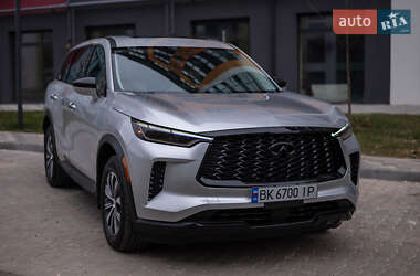 Позашляховик / Кросовер Infiniti QX60 2023 в 