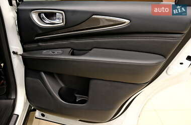 Позашляховик / Кросовер Infiniti QX60 2019 в 