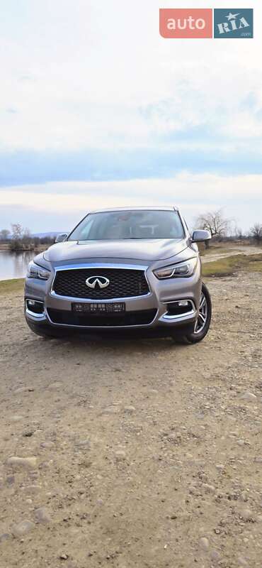 Внедорожник / Кроссовер Infiniti QX60 2019 в Калуше