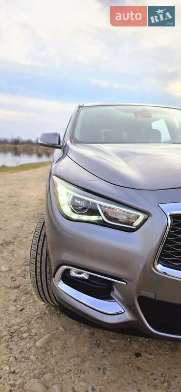 Внедорожник / Кроссовер Infiniti QX60 2019 в Калуше