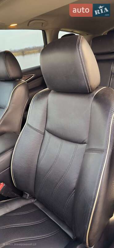 Внедорожник / Кроссовер Infiniti QX60 2019 в Калуше