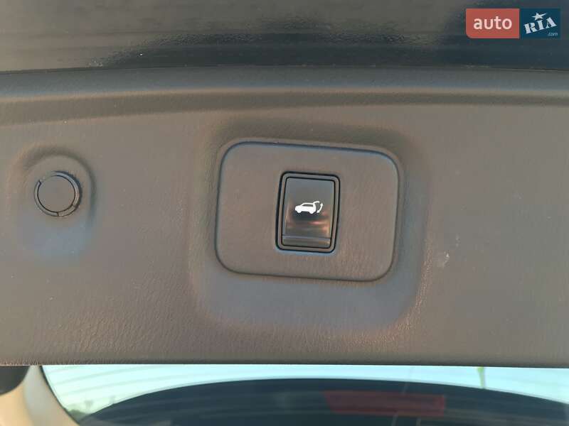 Внедорожник / Кроссовер Infiniti QX60 2013 в Киеве