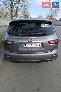 Внедорожник / Кроссовер Infiniti QX60 2015 в 