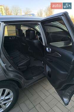 Внедорожник / Кроссовер Infiniti QX60 2015 в 