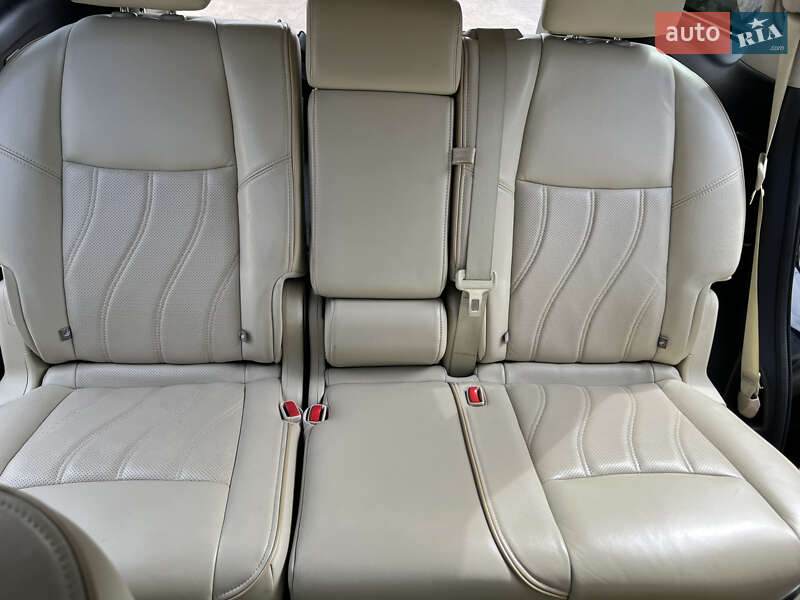 Позашляховик / Кросовер Infiniti QX60 2015 в Харкові