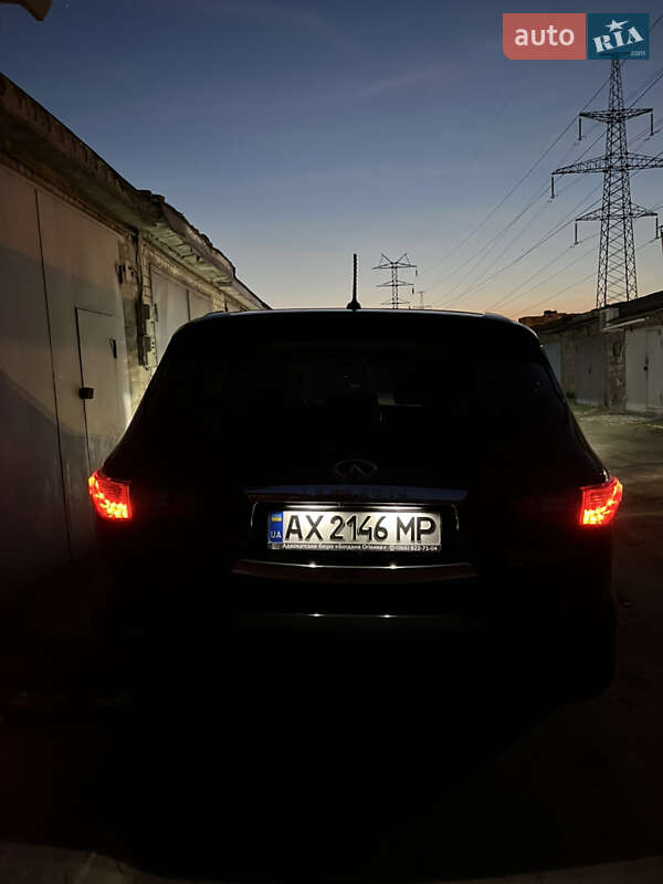 Позашляховик / Кросовер Infiniti QX60 2015 в Харкові