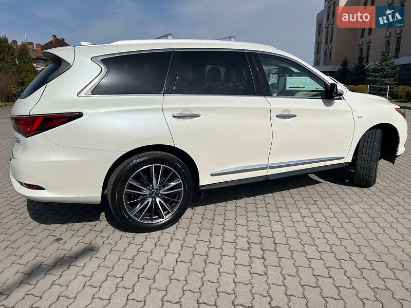 Внедорожник / Кроссовер Infiniti QX60 2019 в Львове