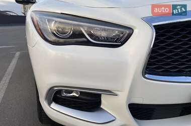 Внедорожник / Кроссовер Infiniti QX60 2016 в 