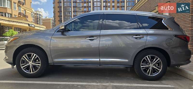 Внедорожник / Кроссовер Infiniti QX60 2017 в Киеве