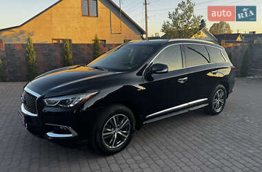 Внедорожник / Кроссовер Infiniti QX60 2018 в Костополе