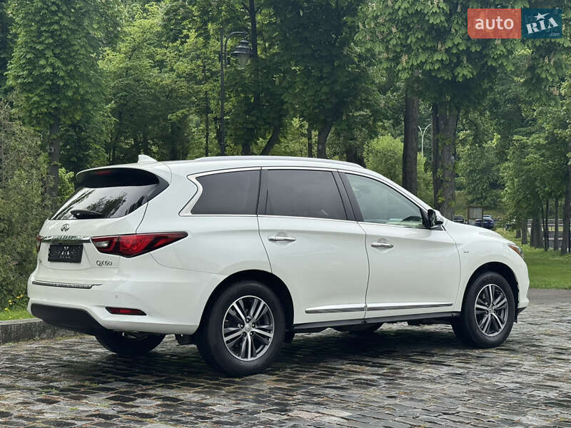 Внедорожник / Кроссовер Infiniti QX60 2018 в Киеве