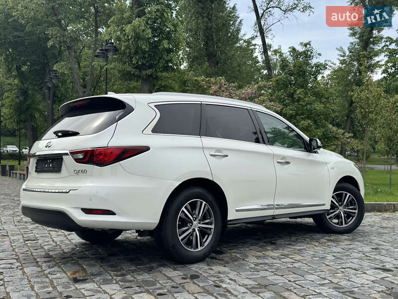 Внедорожник / Кроссовер Infiniti QX60 2018 в Киеве