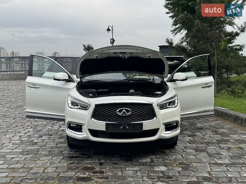 Внедорожник / Кроссовер Infiniti QX60 2018 в Киеве
