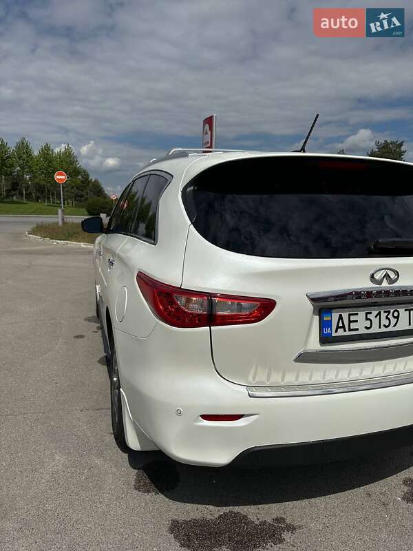 Позашляховик / Кросовер Infiniti QX60 2015 в Дніпрі