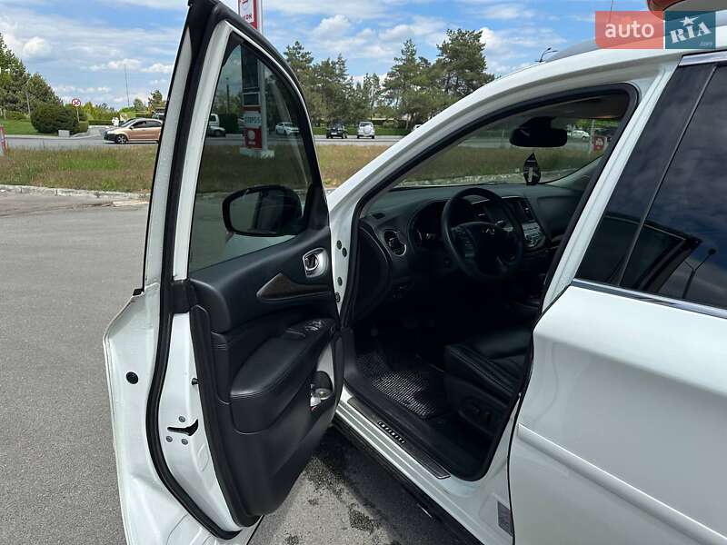 Позашляховик / Кросовер Infiniti QX60 2015 в Дніпрі