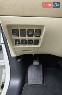 Внедорожник / Кроссовер Infiniti QX60 2016 в 