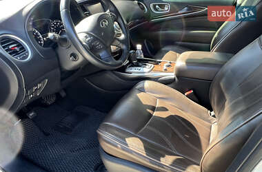 Внедорожник / Кроссовер Infiniti QX60 2013 в 
