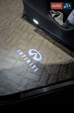 Внедорожник / Кроссовер Infiniti QX60 2018 в 